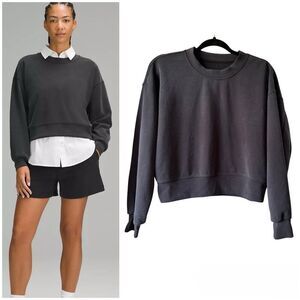 Lululemon Size 4 Black Softstreme Perfectly Oversized Cropped Crew Sweatshirt